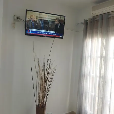 Ξενοδοχείο με διαμερίσματα Ira