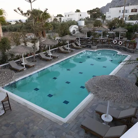 Ira Aparthotel Kamari (Santorini)