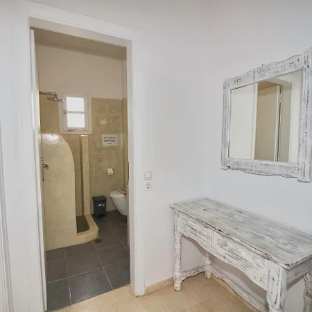 Appart hôtel Ira & Studios *