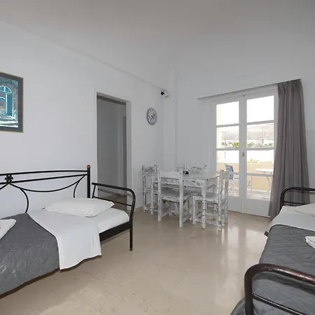 Appart hôtel Ira & Studios Kamári